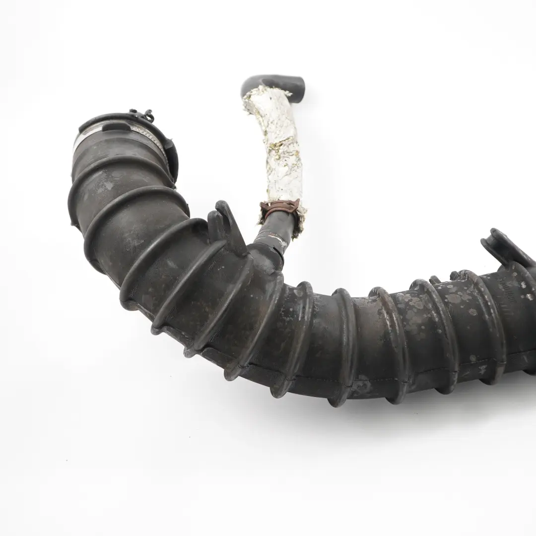 Pipe Hose to Renault Trafic II Vivaro A 2.5 DCi Turbo Intercooler with Part number 8200453032C Renault Trafic II Vivaro A 2.5 DCi Turbo Intercooler Pipe Hose - SKU 8200453032C - Part number 8200453032C