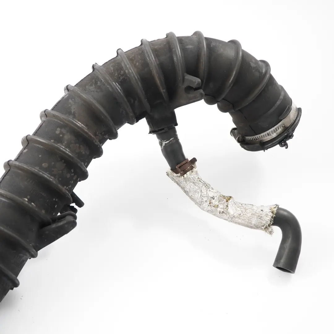 Pipe Hose to Renault Trafic II Vivaro A 2.5 DCi Turbo Intercooler with Part number 8200453032C Renault Trafic II Vivaro A 2.5 DCi Turbo Intercooler Pipe Hose - SKU 8200453032C - Part number 8200453032C