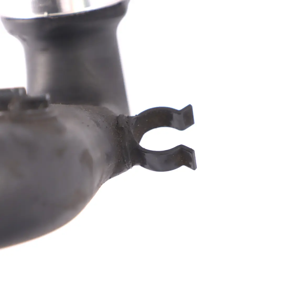 Lade luft kühler Schlauch für Renault Trafic II Vivaro B 2.0 DCI Turbo mit Teilenummer 8200470985 Renault Trafic II Vivaro B 2.0 DCI Turbo Lade luft kühler Schlauch - SKU 8200470985 - Teilenummer 8200470985