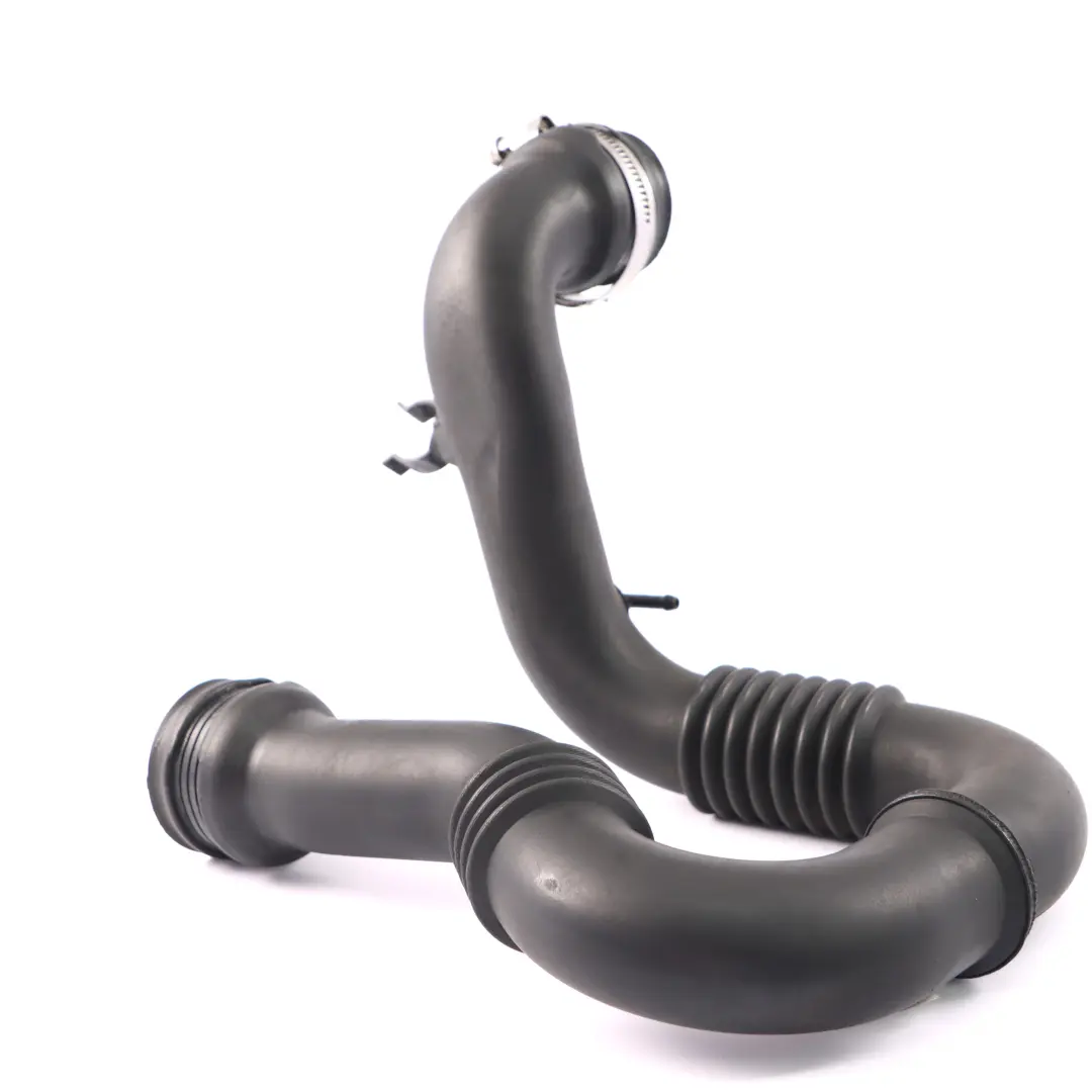 Pipe Hose to Renault Trafic II Vivaro B 2.0 DCI Turbo Intercooler Air with Part number 8200470985 Renault Trafic II Vivaro B 2.0 DCI Turbo Intercooler Air Pipe Hose - SKU 8200470985 - Part number 8200470985