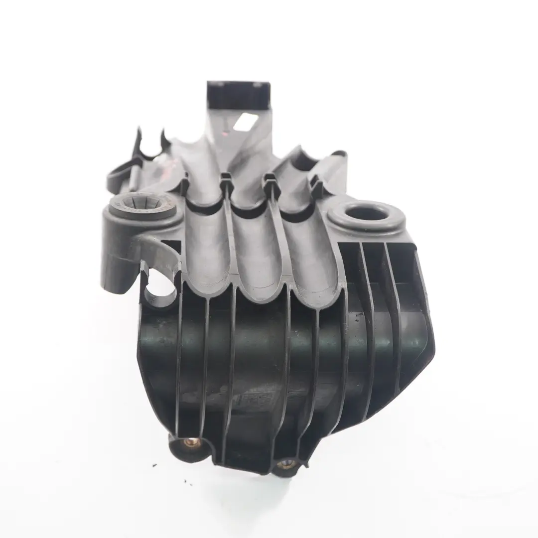 Support de filtre à air Support de fixation pour Renault Trafic II à propos du numéro de pièce 8200505562 Renault Trafic II Support de filtre à air Support de fixation - SKU 8200505562 - Numéro de pièce 8200505562