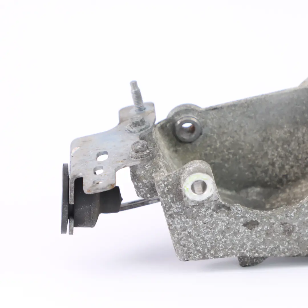 Renault Trafic II Opel Vivaro A 2.0 DCI Supporto staffa alternatore - SKU 8200527320-1 - Numero di parte 8200527320