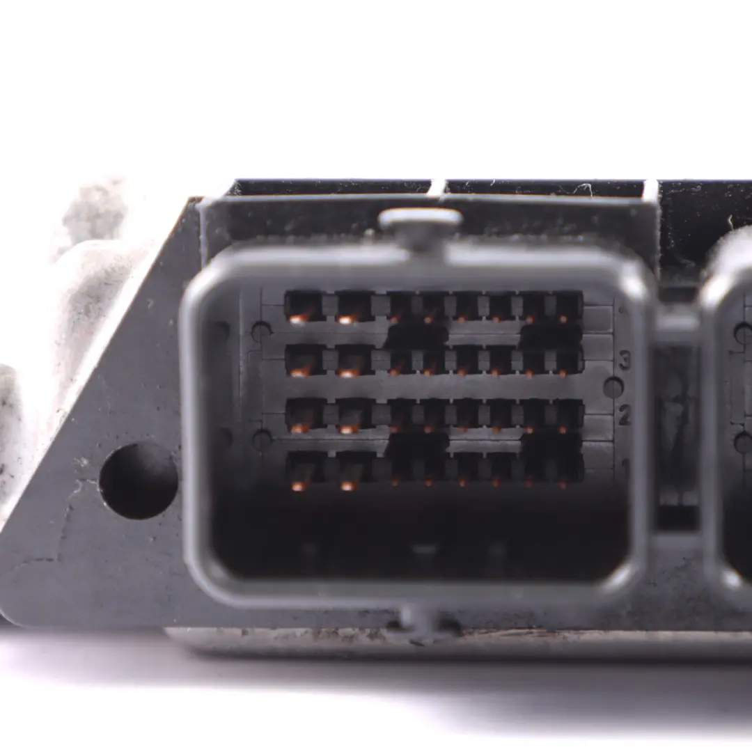 F9Q 760 Motorsteuerungsmodul ECU Schaltgetriebe für Renault Trafic F83 mit Teilenummer 8200546983 Renault Trafic F83 F9Q 760 Motorsteuerungsmodul ECU Schaltgetriebe - SKU 8200546983 - Teilenummer 8200546983