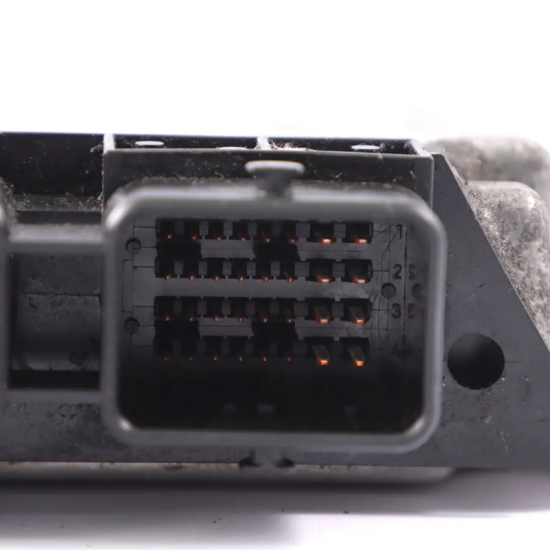 F9Q 760 Motorsteuerungsmodul ECU Schaltgetriebe für Renault Trafic F83 mit Teilenummer 8200546983 Renault Trafic F83 F9Q 760 Motorsteuerungsmodul ECU Schaltgetriebe - SKU 8200546983 - Teilenummer 8200546983