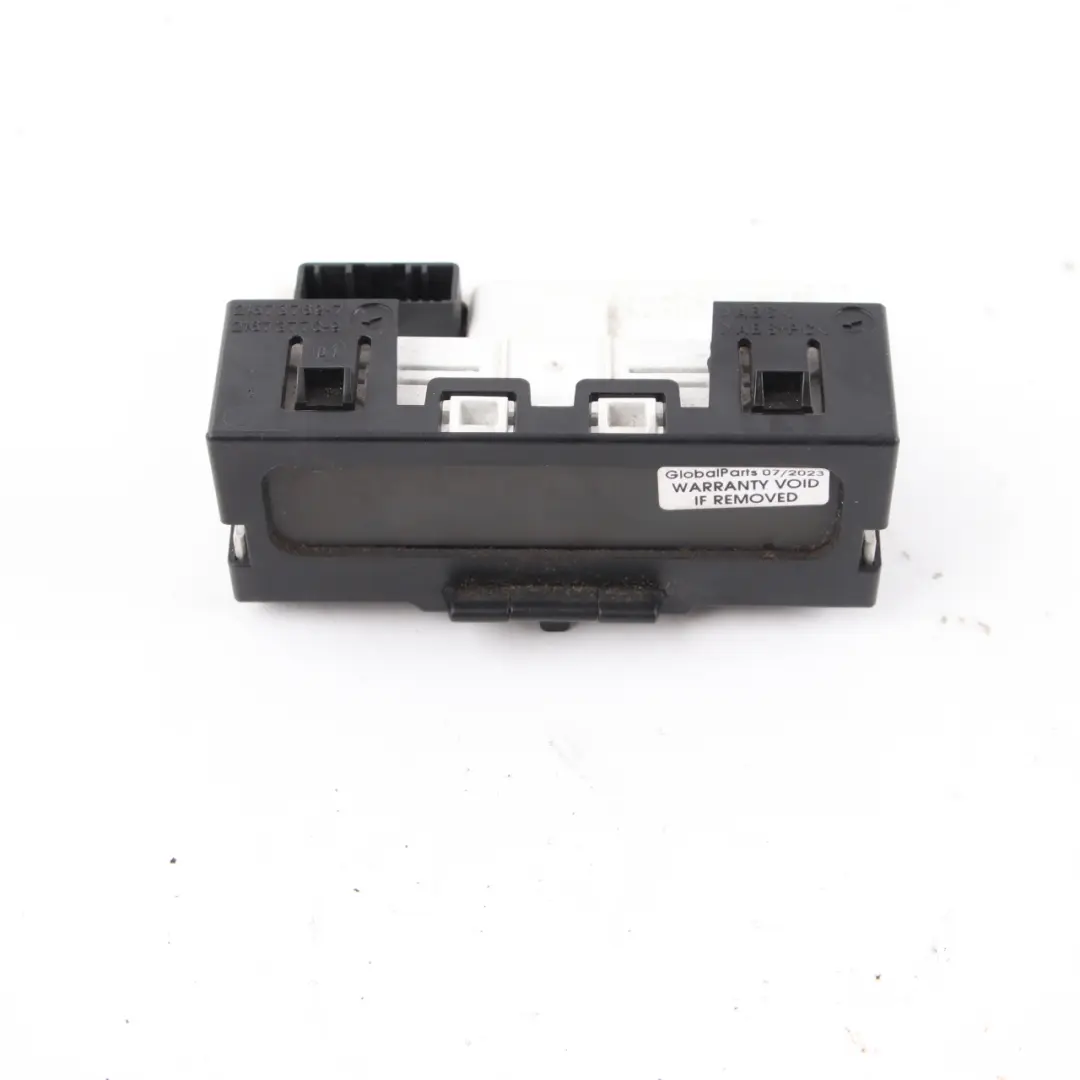 Display Screen Multifunction Unit Dashboard to Renault Trafic II with Part number 8200584888 Renault Trafic II Display Screen Multifunction Unit Dashboard - SKU 8200584888 - Part number 8200584888