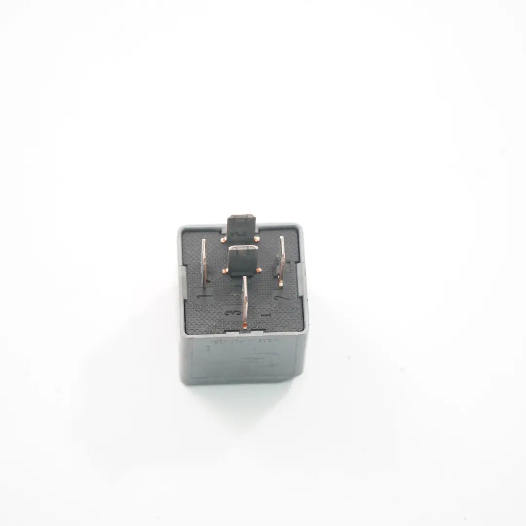Renault Trafic III Opel Vivaro B Relay 5-Pin Unità grigia - SKU 8200587119 - Numero di parte 8200587119