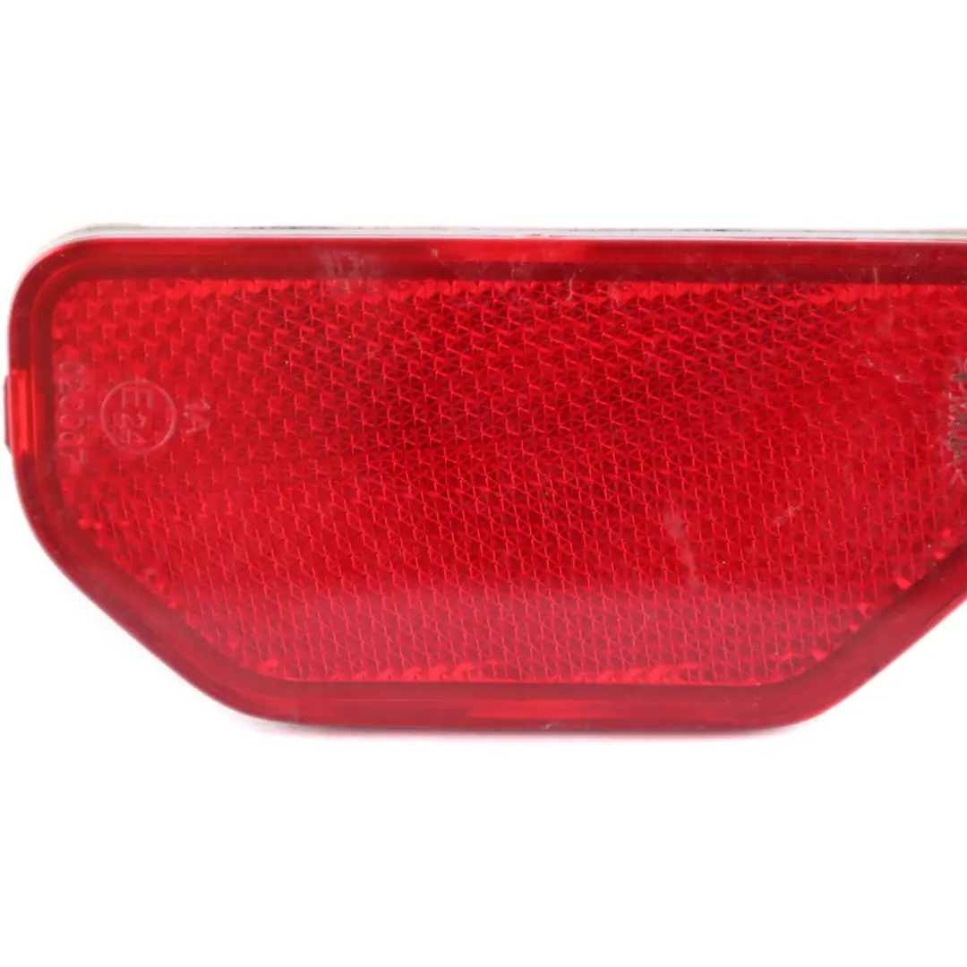 Left Door Reflector Light to Mercedes W415 Citan Renault Kangoo Rear with Part number 8200589436 Mercedes W415 Citan Renault Kangoo Rear Left Door Reflector Light - SKU 8200589436 - Part number 8200589436