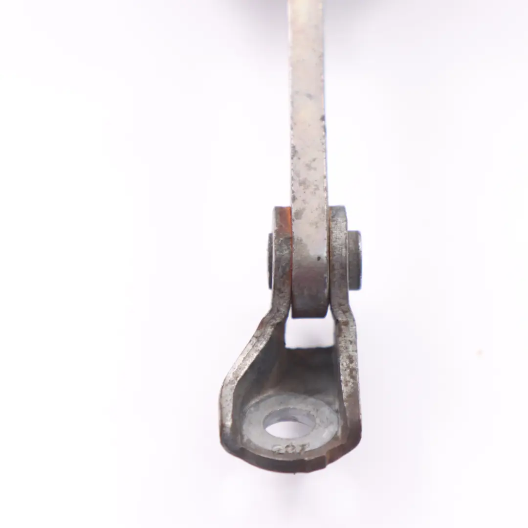 Charnière de porte Renault Master II Avant Gauche Droite sangle pour à propos du numéro de pièce 8200597523 Charnière de porte Renault Master II Avant Gauche Droite sangle - SKU 8200597523 - Numéro de pièce 8200597523