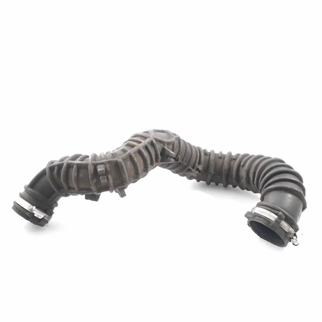 Tuyau d'admission d'air Turbo pour Renault Trafic II Opel Vivaro A 2.0 DCI à propos du numéro de pièce 8200607746 Renault Trafic II Opel Vivaro A 2.0 DCI Tuyau d'admission d'air Turbo - SKU 8200607746 - Numéro de pièce 8200607746
