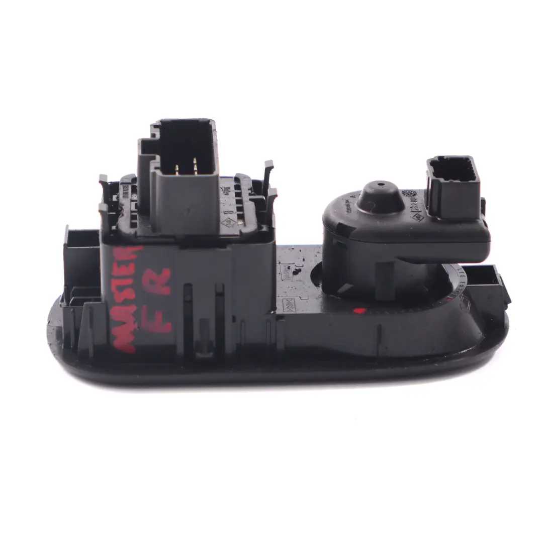 Interruttore alzacristalli Controllo specchietto per Renault Master 3 con numero di parte 8200637849 Renault Master 3 Interruttore alzacristalli Controllo specchietto - SKU 8200637849 - Numero di parte 8200637849
