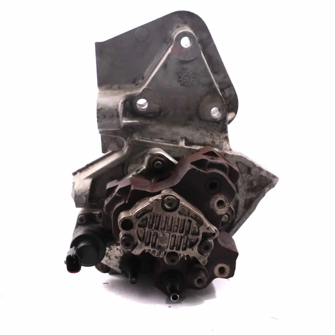 Pompa Wtryskowa Ciśnienia do Renault Trafic 1.9 DCI o numerze 8200659759 Renault Trafic 1.9 DCI Pompa Wtryskowa Ciśnienia - SKU 8200659759 - Numer Części 8200659759