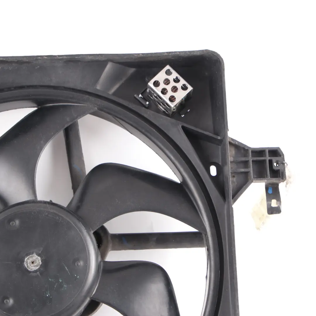 Renault Trafic II Engine Cooling Fan Radiator Shroud Motor Unit - SKU 8200662039 - Part number 8200662039