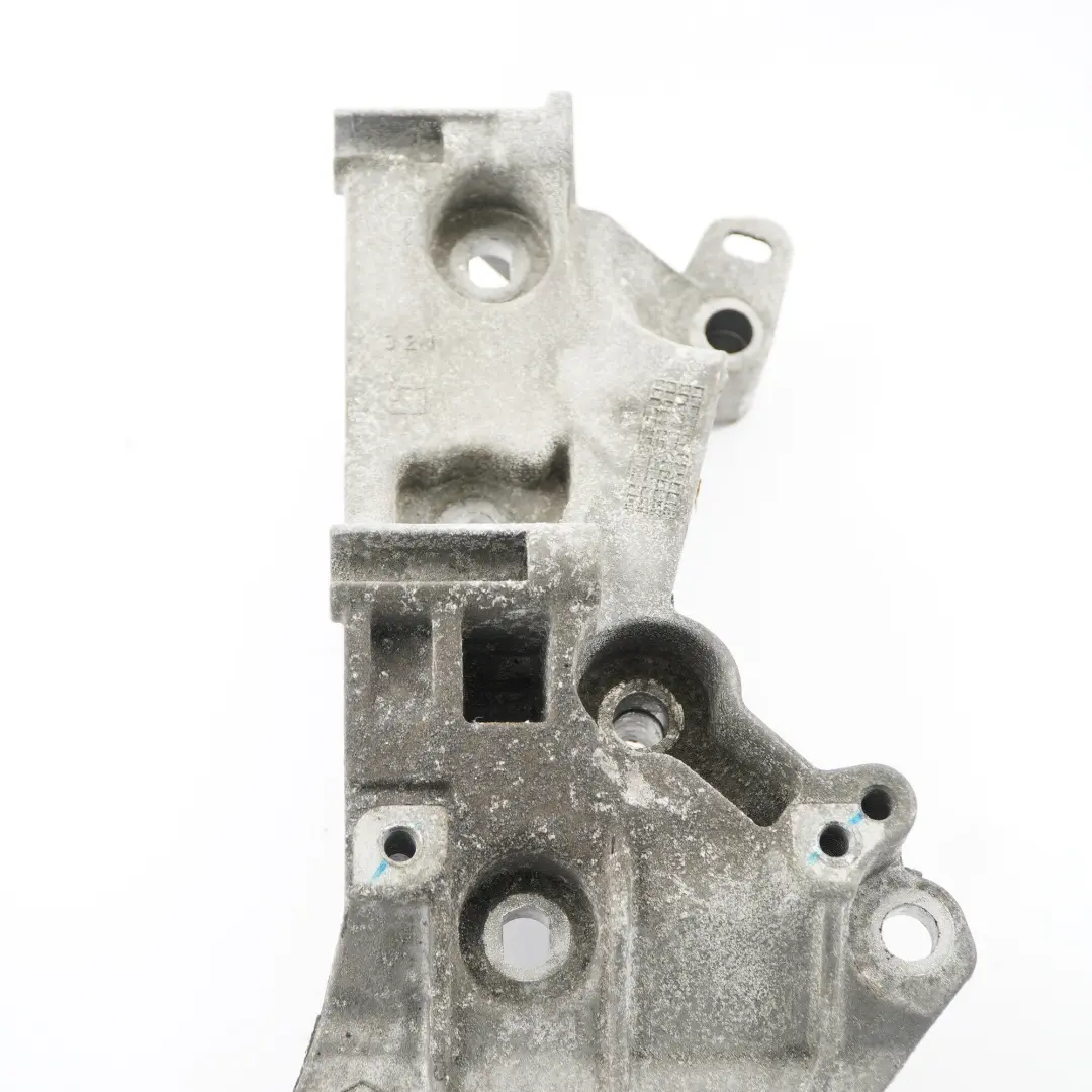 Support Alternateur A/C Compressor pour Nissan Qashqai 1.5 dCi à propos du numéro de pièce 8200669495 Nissan Qashqai 1.5 dCi Support Alternateur A/C Compressor - SKU 8200669495 - Numéro de pièce 8200669495