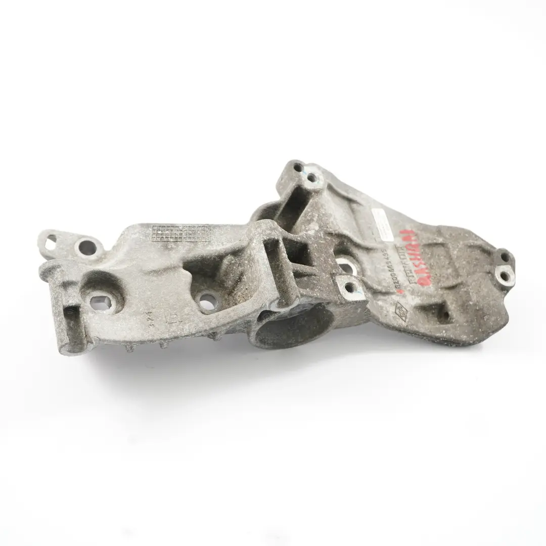 Nissan Qashqai 1.5 dCi Supporto Alternatore A/C Compressore - SKU 8200669495 - Numero di parte 8200669495