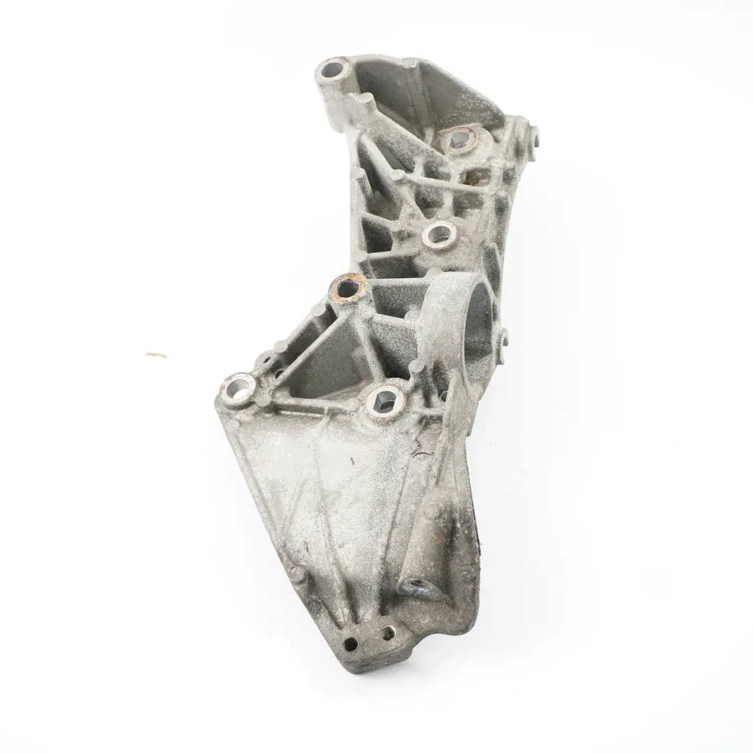 Nissan Qashqai 1.5 dCi Supporto Alternatore A/C Compressore - SKU 8200669495 - Numero di parte 8200669495