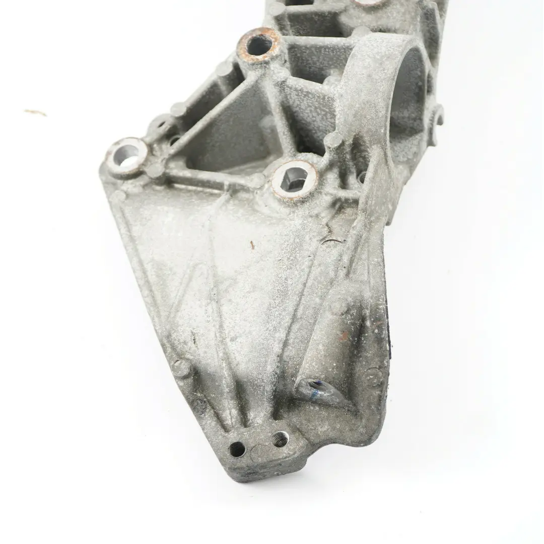 Nissan Qashqai 1.5 dCi Supporto Alternatore A/C Compressore - SKU 8200669495 - Numero di parte 8200669495