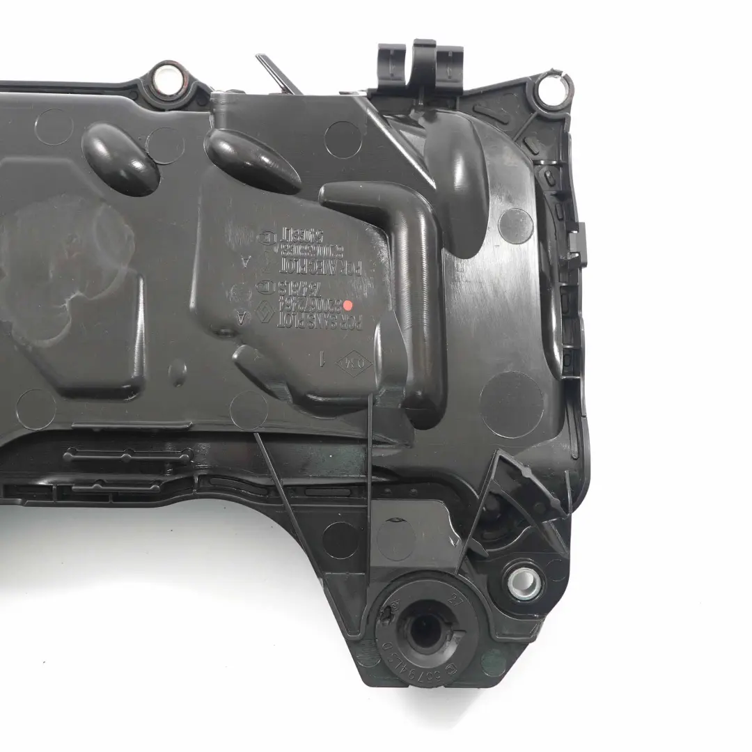 Injector Cover Nissan Qashqai J10 2.0 DCi Engine Injector Rail to Fuel with Part number 8200672464 Fuel Injector Cover Nissan Qashqai J10 2.0 DCi Engine Injector Rail - SKU 8200672464 - Part number 8200672464