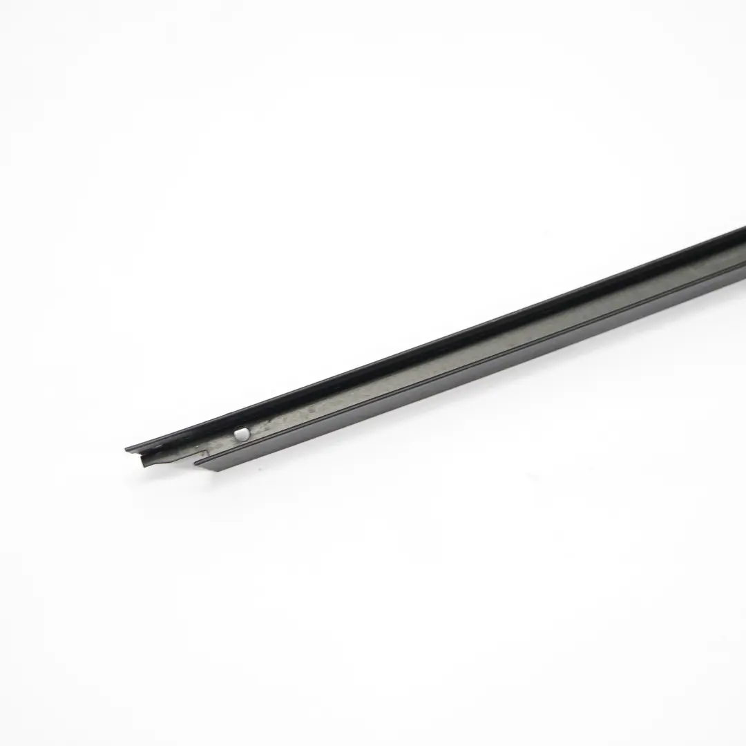 vordere Tür Dichtung links Fenster Führung für Renault Master III mit Teilenummer 8200677130 Renault Master III vordere Tür Dichtung links Fenster Führung - SKU 8200677130 - Teilenummer 8200677130