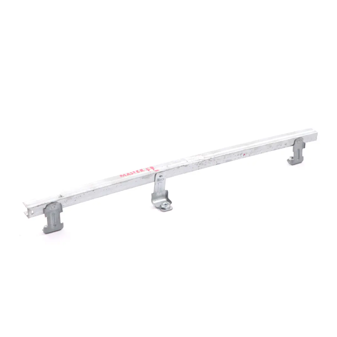 Tira de Guía de Ventana Delantera Izquierda Tira para Renault Master III con número de pieza 8200683409 Renault Master III Tira de Guía de Ventana Delantera Izquierda Tira - SKU 8200683409 - Número de pieza 8200683409