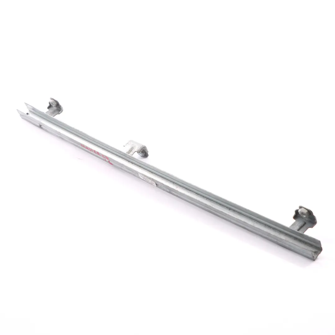 Fensterführungsleiste vorne links Türschienenleiste für Renault Master 3 mit Teilenummer 8200683409 Renault Master 3 Fensterführungsleiste vorne links Türschienenleiste - SKU 8200683409 - Teilenummer 8200683409