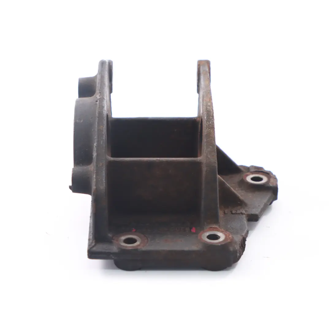 Mk2 Driveshaft Supporting Bracket Mount Front Axle to Renault Master with Part number 8200684227 Renault Master Mk2 Driveshaft Supporting Bracket Mount Front Axle - SKU 8200684227 - Part number 8200684227