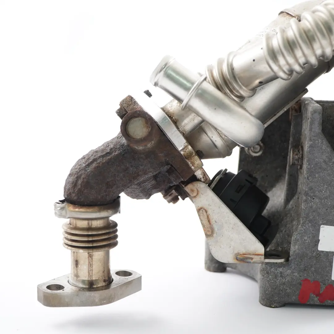 Valvola scarico Staffa montaggio per Renault Master 2 2.5 dCi EGR con numero di parte 8200686637 Renault Master 2 2.5 dCi EGR Valvola scarico Staffa montaggio - SKU 8200686637 - Numero di parte 8200686637