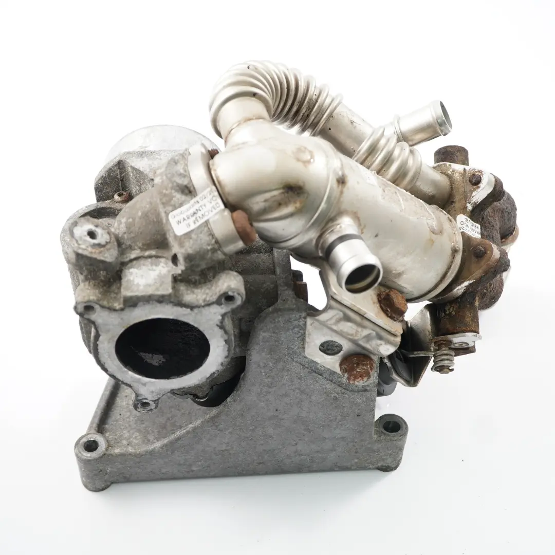 Support refroidisseur d'échappement pour Renault Master 2 2.5 dCi EGR à propos du numéro de pièce 8200686637 Renault Master 2 2.5 dCi EGR Support refroidisseur d'échappement - SKU 8200686637 - Numéro de pièce 8200686637