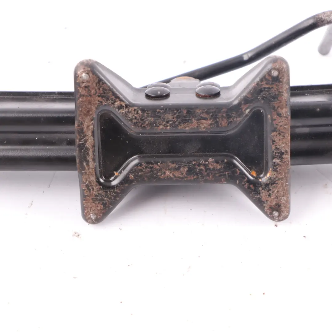 Mk2 Lifting Jack Tool Emergency Wheel Lift to Renault Megane with Part number 8200701589 Renault Megane Mk2 Lifting Jack Tool Emergency Wheel Lift - SKU 8200701589 - Part number 8200701589