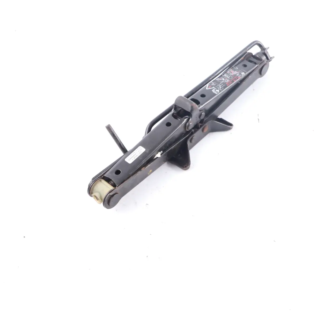 Mk2 Lifting Jack Tool Emergency Wheel Lift to Renault Megane with Part number 8200701589 Renault Megane Mk2 Lifting Jack Tool Emergency Wheel Lift - SKU 8200701589 - Part number 8200701589