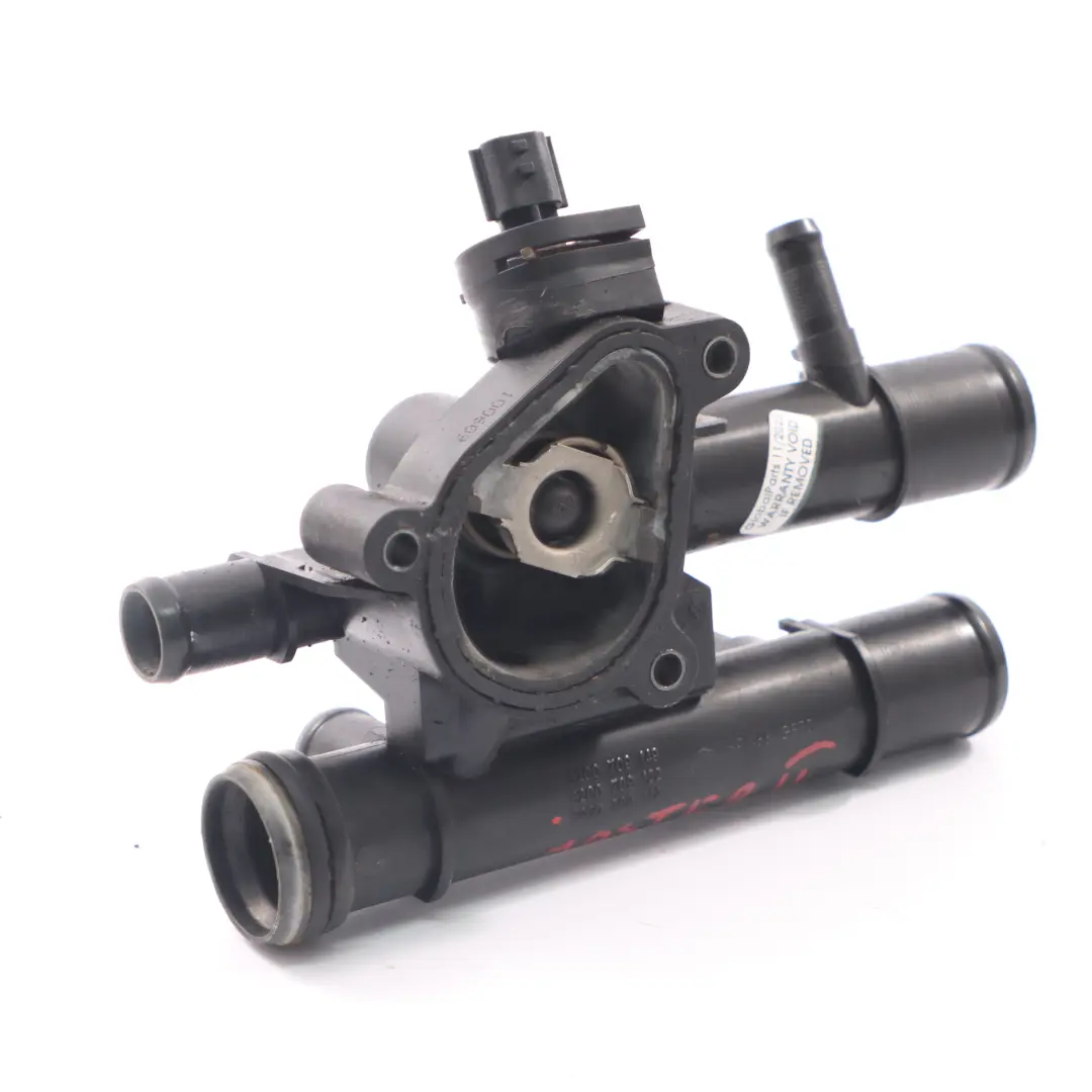 Carcasa del termostato para Renault Master 2 Opel Movano A 2.5 DCI CDTI con número de pieza 8200709142 Renault Master 2 Opel Movano A 2.5 DCI CDTI Carcasa del termostato - SKU 8200709142 - Número de pieza 8200709142