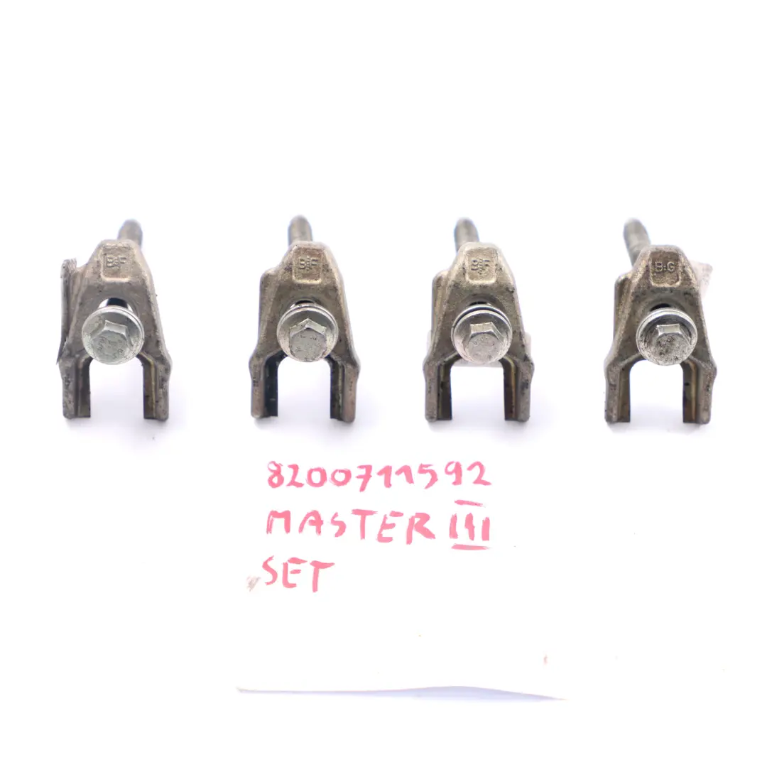  Staffa iniettore carburante Renault Master Movano 2.3 DCI Set ganasce - SKU 8200711592 - Numero di parte 8200711592