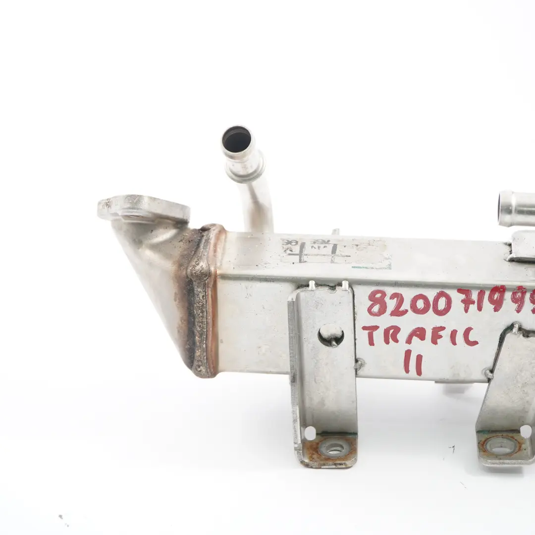 Valve EGR Refroidisseur d'échappement pour Renault Trafic II 2.0 DCI à propos du numéro de pièce 8200719993 Renault Trafic II 2.0 DCI Valve EGR Refroidisseur d'échappement - SKU 8200719993 - Numéro de pièce 8200719993