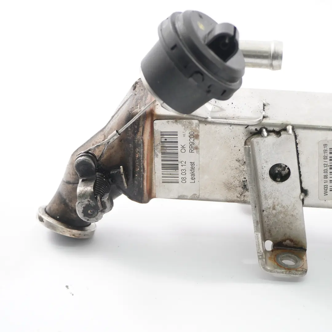 Valvola EGR Raffreddatore scarico per Renault Trafic II 2.0 DCI Diesel con numero di parte 8200719993 Renault Trafic II 2.0 DCI Diesel Valvola EGR Raffreddatore scarico - SKU 8200719993 - Numero di parte 8200719993