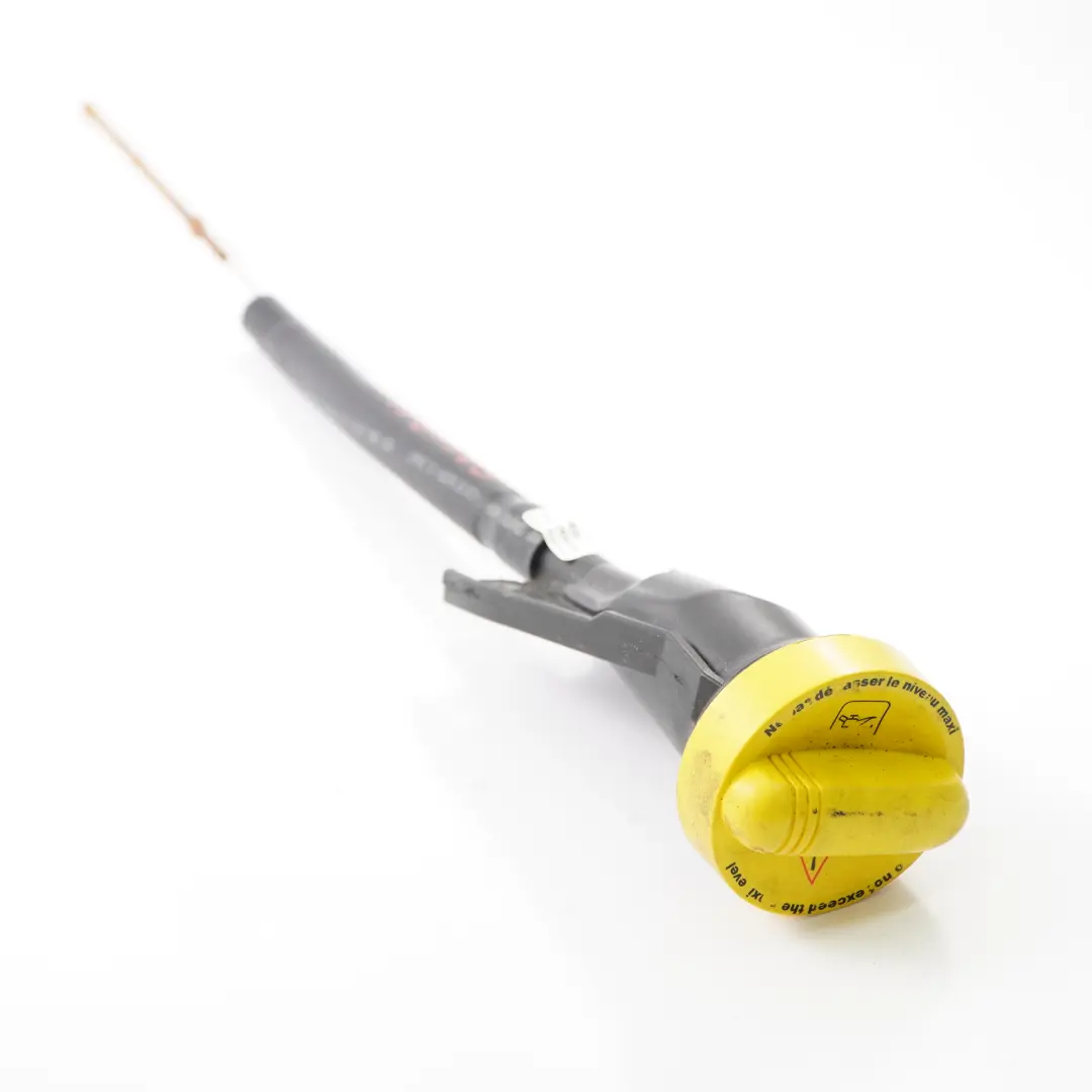 Jauge d'huile Nissan Qashqai Tube de guidage du niveau d'huile moteur pour à propos du numéro de pièce 8200722806 Jauge d'huile Nissan Qashqai Tube de guidage du niveau d'huile moteur - SKU 8200722806 - Numéro de pièce 8200722806
