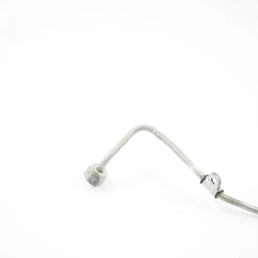 Tuyau pression Ligne d'injection carburant pour Renault Trafic II 2.0 DCI à propos du numéro de pièce 8200734026 Renault Trafic II 2.0 DCI Tuyau pression Ligne d'injection carburant - SKU 8200734026 - Numéro de pièce 8200734026