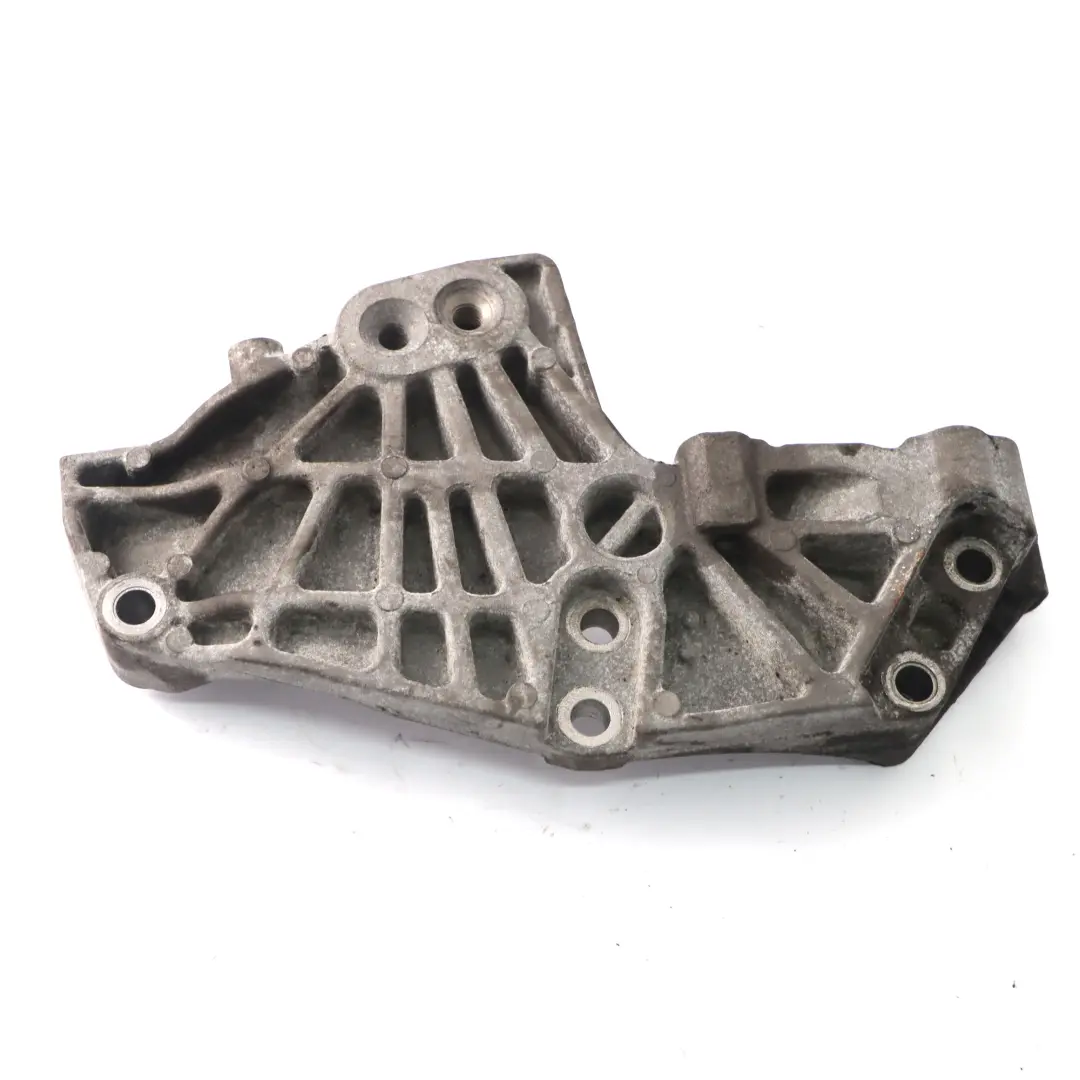 Support Right O/S Mount Bracket to Renault Trafic II Vivaro A Engine with Part number 8200741758 Renault Trafic II Vivaro A Engine Support Right O/S Mount Bracket - SKU 8200741758 - Part number 8200741758