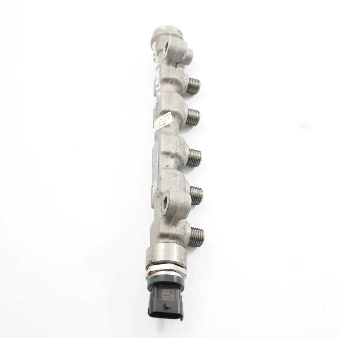 Combustible Ferrocarril para Opel Movano A Renault Master II 2.5 CDTi con número de pieza 8200754773 Opel Movano A Renault Master II 2.5 CDTi Combustible Ferrocarril - SKU 8200754773 - Número de pieza 8200754773