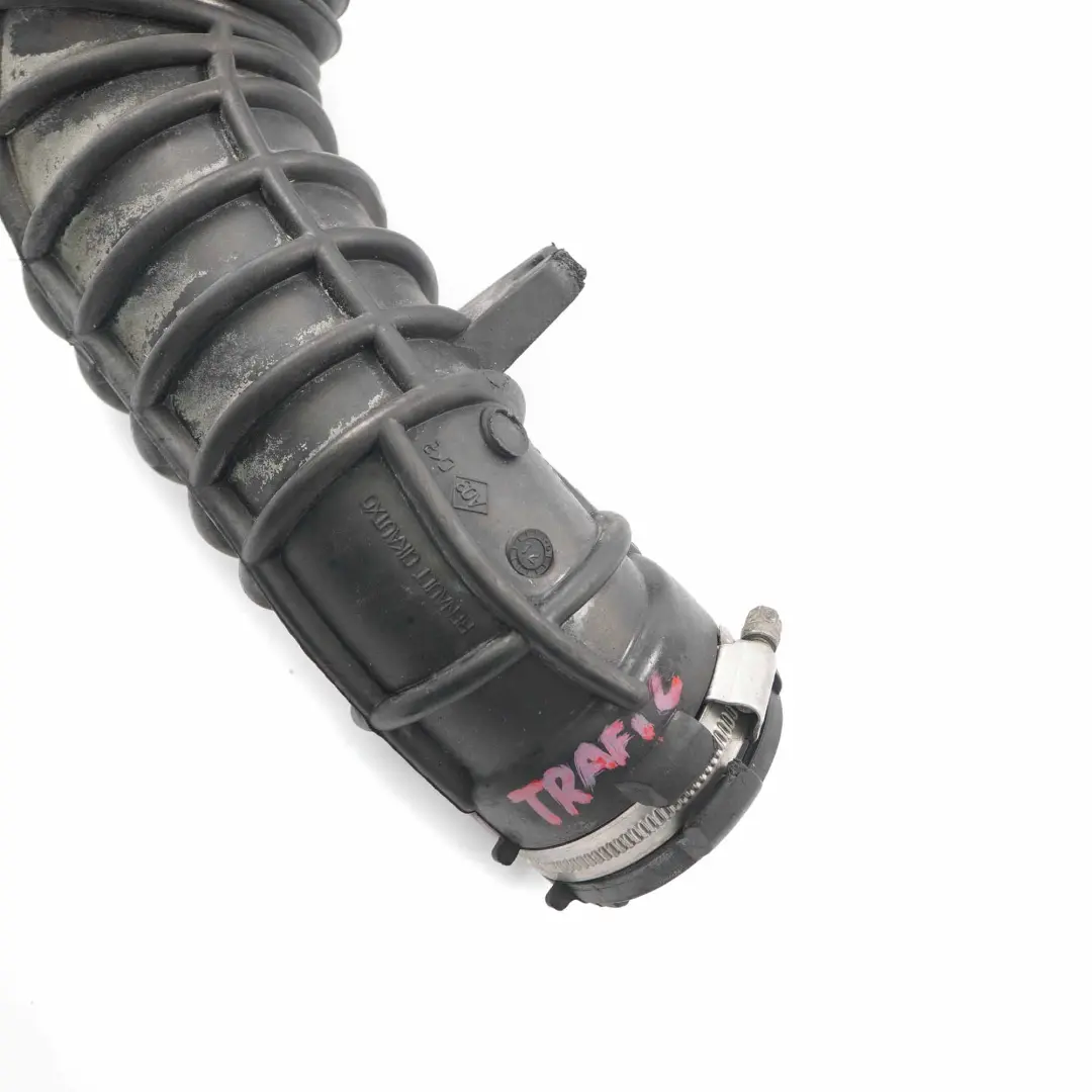 Intake Pipe Renault Trafic Opel Vivaro 2.0 DCI Turbo Hose to Air with Part number 8200760904 Air Intake Pipe Renault Trafic Opel Vivaro 2.0 DCI Turbo Hose - SKU 8200760904 - Part number 8200760904