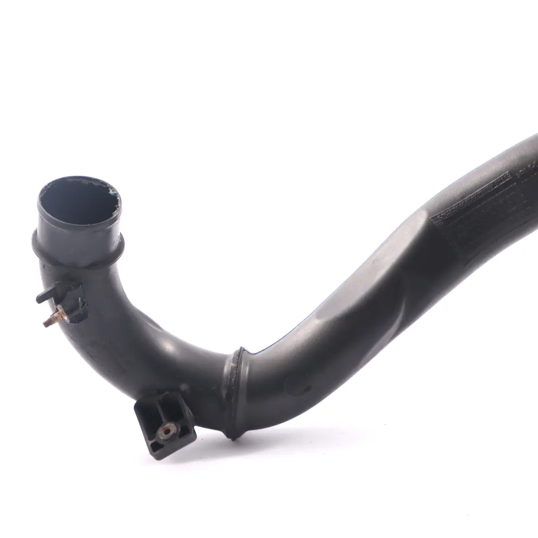 Intake Pipe Renault Trafic Vauxhall Vivaro 2.0 DCI Turbo Hose to Air with Part number 8200760909 Air Intake Pipe Renault Trafic Vauxhall Vivaro 2.0 DCI Turbo Hose - SKU 8200760909-1 - Part number 8200760909
