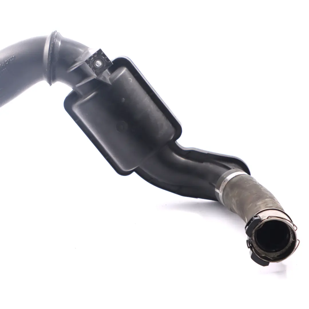 Intake Pipe Renault Trafic Vauxhall Vivaro 2.0 DCI Turbo Hose to Air with Part number 8200760909 Air Intake Pipe Renault Trafic Vauxhall Vivaro 2.0 DCI Turbo Hose - SKU 8200760909-1 - Part number 8200760909