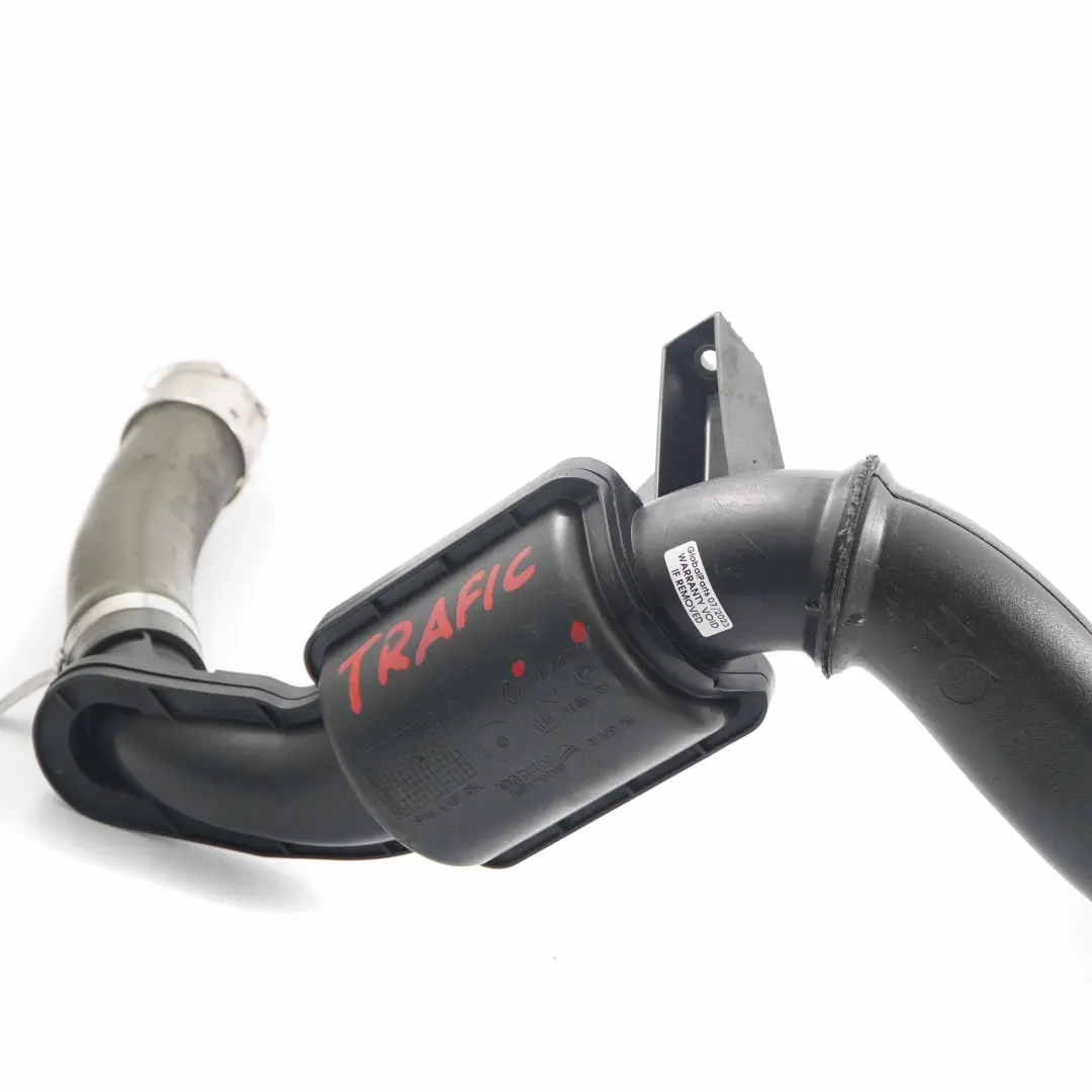 Tuyau d'admission d'air Renault Trafic Opel Vivaro 2.0 DCI Turbo Hose pour à propos du numéro de pièce 8200760909 Tuyau d'admission d'air Renault Trafic Opel Vivaro 2.0 DCI Turbo Hose - SKU 8200760909 - Numéro de pièce 8200760909