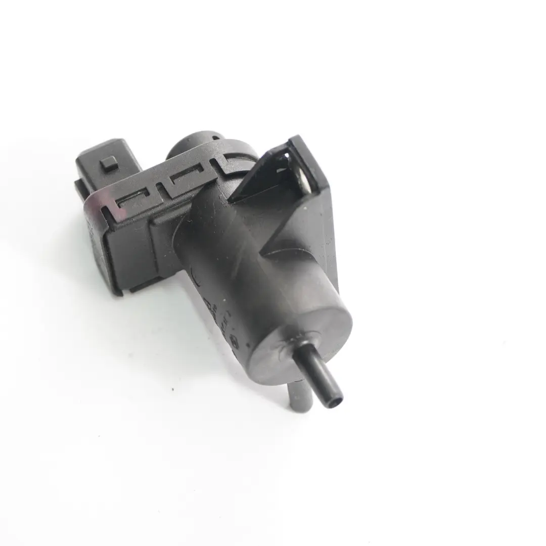 Electrovanne pression de suralimentation pour Renault Trafic Opel Vivaro à propos du numéro de pièce 8200762162 Renault Trafic Opel Vivaro Electrovanne pression de suralimentation - SKU 8200762162 - Numéro de pièce 8200762162