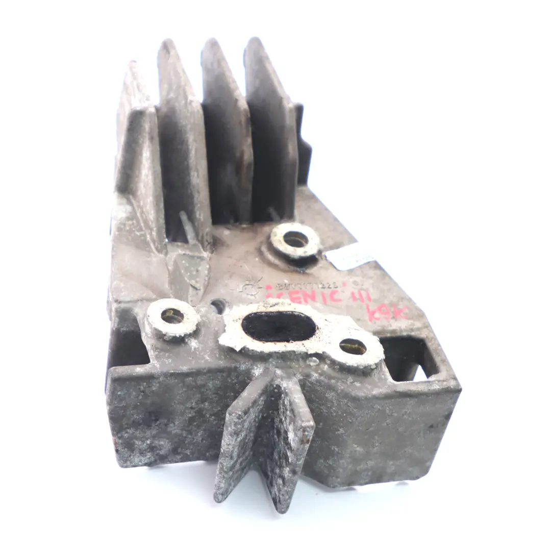 K9K Support d'injecteur démarrage à froid pour Renault Scenic III 1.5 DCi à propos du numéro de pièce 8200771226 Renault Scenic III 1.5 DCi K9K Support d'injecteur démarrage à froid - SKU 8200771226 - Numéro de pièce 8200771226