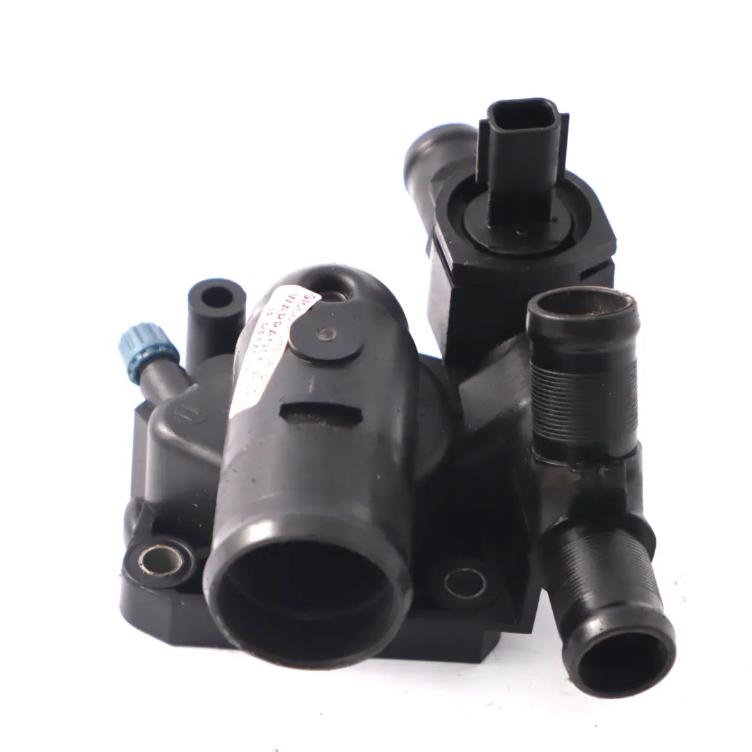 Termostat Z Obudową do Renault Trafic II Opel Vivaro A 2.0 DCI o numerze 8200781512 Renault Trafic II Opel Vivaro A 2.0 DCI Termostat Z Obudową - SKU 8200781512 - Numer Części 8200781512