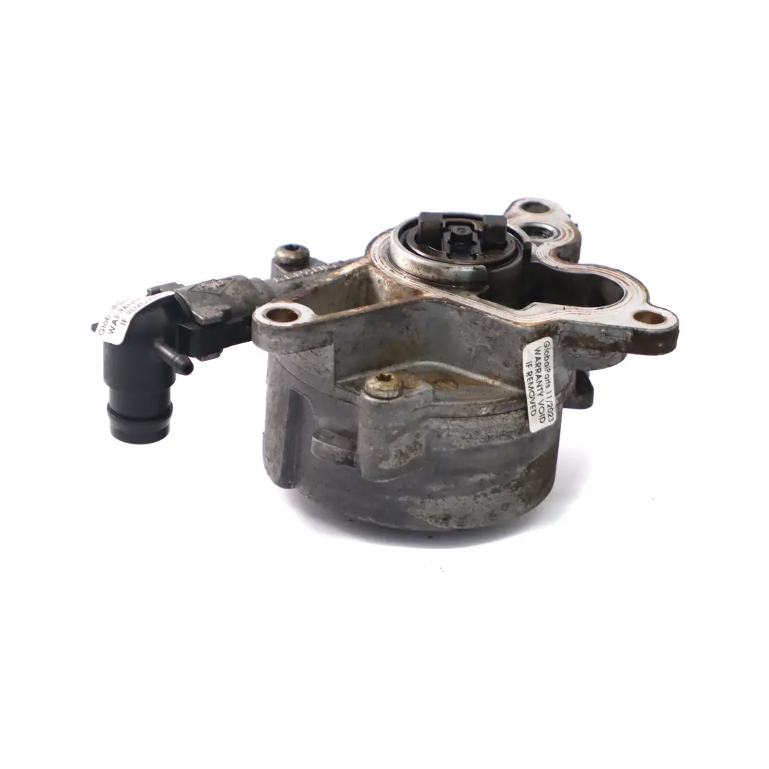 Vacuum Pump to Renault Trafic II Vauxhall Vivaro A 2.0 DCI CDTi Diesel with Part number 146502570R Renault Trafic II Vauxhall Vivaro A 2.0 DCI CDTi Diesel Vacuum Pump - SKU 8200781547 - Part number 146502570R