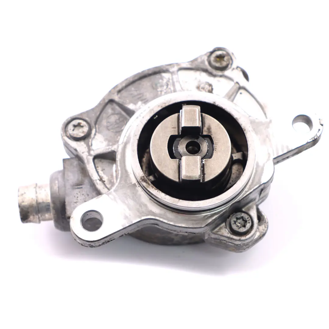 Pompa del vuoto per Renault Master 2 Opel Movano A 2.5 DCI CDTI Diesel con numero di parte 8200797164 Renault Master 2 Opel Movano A 2.5 DCI CDTI Diesel Pompa del vuoto - SKU 8200797164 - Numero di parte 8200797164