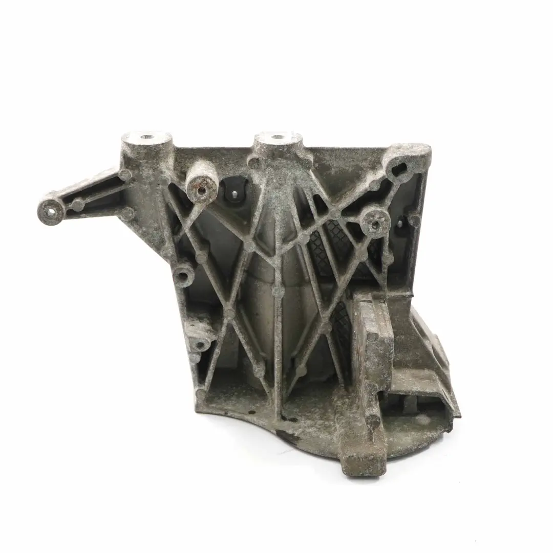 Mount Renault Trafic 2.0 DCI Bracket Holder Support to Engine with Part number 8200798760 Engine Mount Renault Trafic 2.0 DCI Bracket Holder Support - SKU 8200798760 - Part number 8200798760