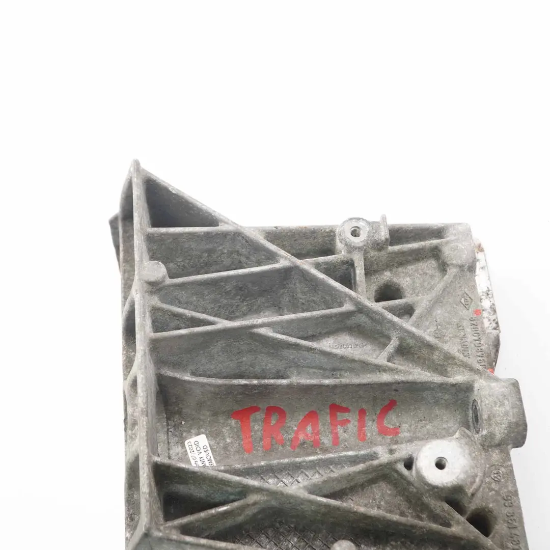Mount Renault Trafic 2.0 DCI Bracket Holder Support to Engine with Part number 8200798760 Engine Mount Renault Trafic 2.0 DCI Bracket Holder Support - SKU 8200798760 - Part number 8200798760