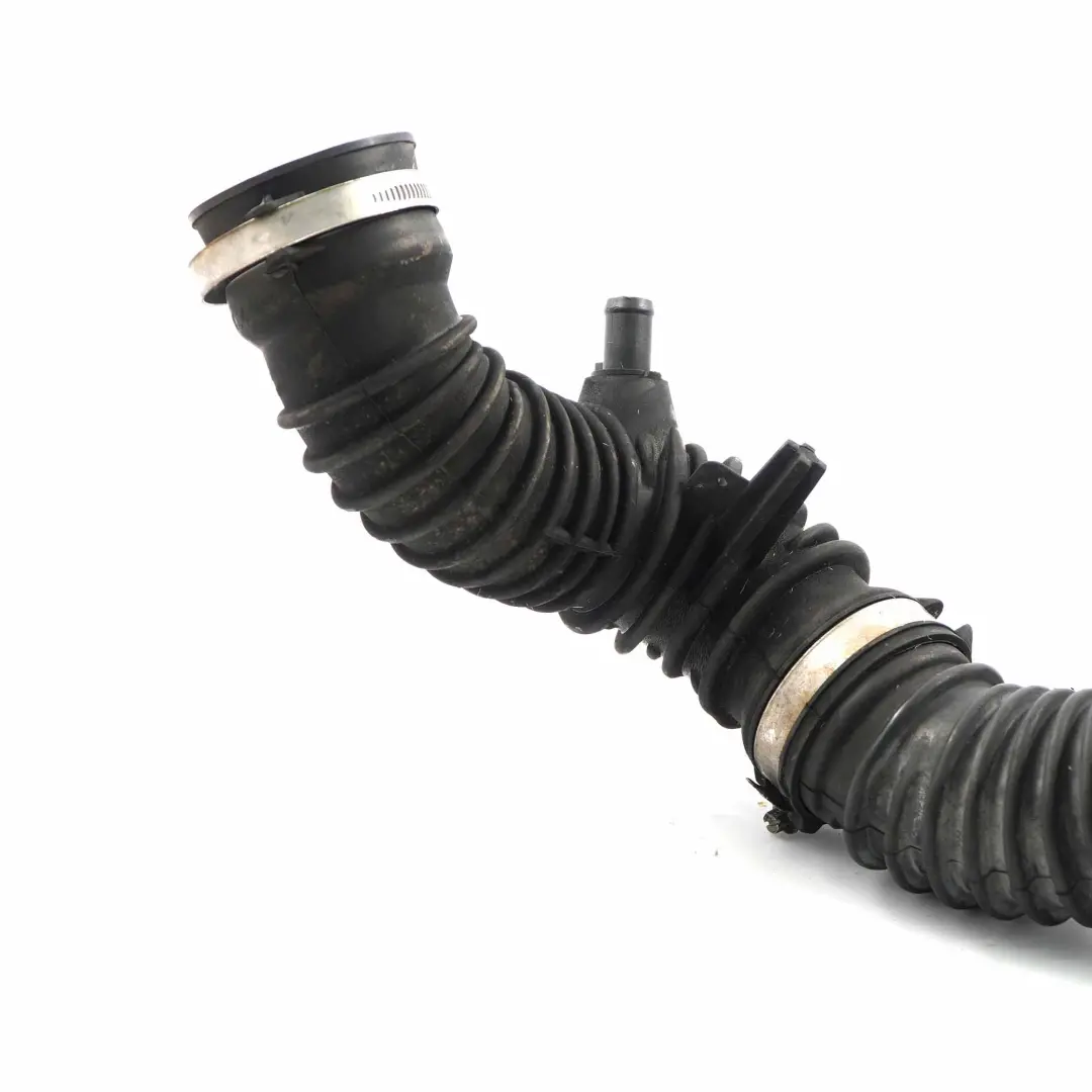 Intake Turbo Pipe Hose to Renault Trafic II Opel Vivaro A 2.0 DCI Air with Part number 8200806067 Renault Trafic II Opel Vivaro A 2.0 DCI Air Intake Turbo Pipe Hose - SKU 8200806067 - Part number 8200806067