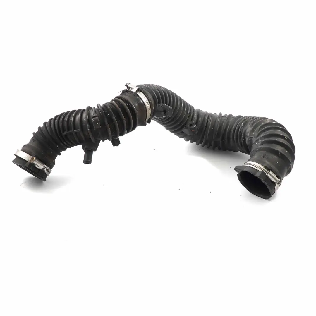 Tuyau d'admission air Turbo pour Renault Trafic II Opel Vivaro A 2.0 DCI à propos du numéro de pièce 8200806067 Renault Trafic II Opel Vivaro A 2.0 DCI Tuyau d'admission air Turbo - SKU 8200806067 - Numéro de pièce 8200806067